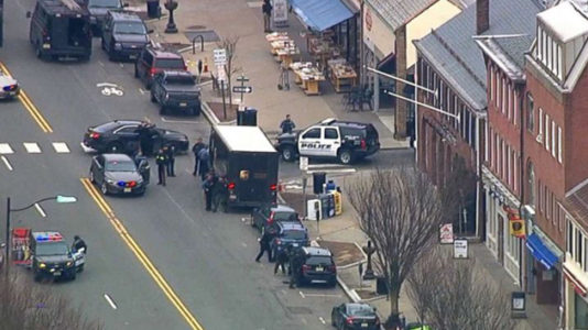 Gunman dead after standoff inside Panera near Princeton University: Official