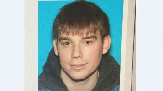 Gunman on the run after killing four people at a Waffle House near Nashville