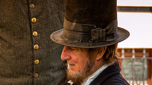 Lincoln’s hat, bloody gloves among items potentially at risk for auction to pay debt