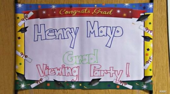 Staff surprises man with way to watch his twins’ graduation from a hospital room