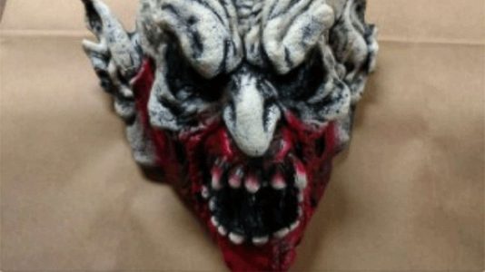 Little Caesars employee allegedly shoots, kills man in clown mask outside store