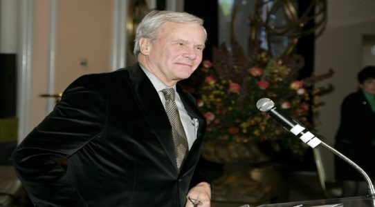 Third woman accuses Tom Brokaw of inappropriate conduct