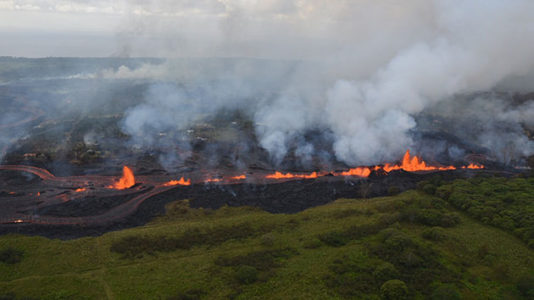 Increasing lava flow prompts new evacuations, first injury since eruption