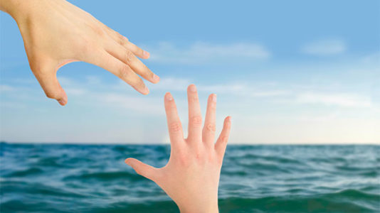 Navy volleyball players save two teenage girls from drowning off Florida coast