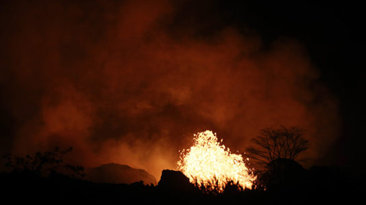 Blackout not expected in Hawaii even if lava reaches power plant, officials say