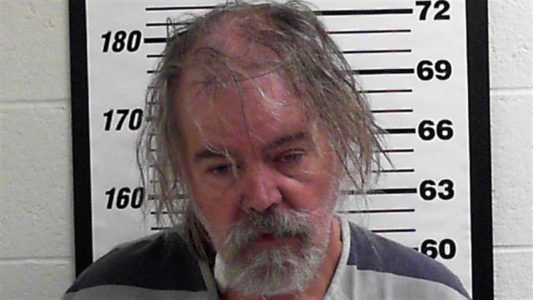 Police say Clinton man had guns, threatened to kill police