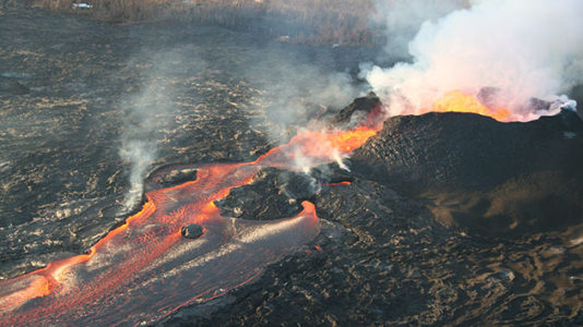 Hawaii authorities arrest people taking selfies near Kilauea volcano