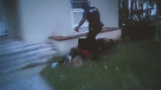 Miami cop shown on video kicking teenage girl robbery suspect in head