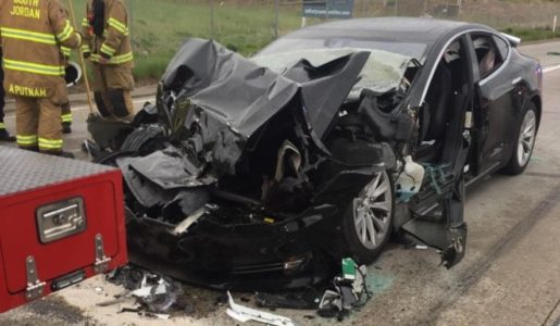 Florida man sues Tesla over autopilot feature, crash