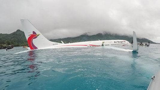 One missing after Boeing 737 lands in ocean near Micronesia