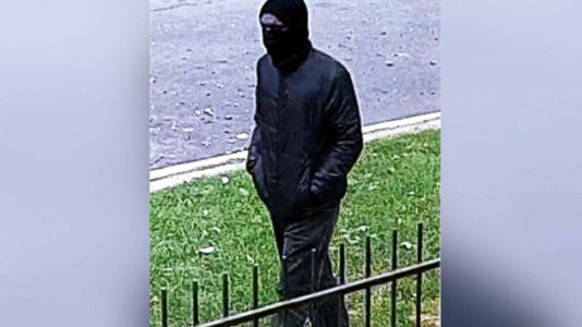 Authorities increase reward to $16,000 in Chicago manhunt