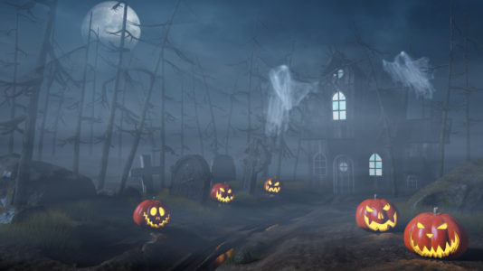 Woman said she was given real knife instead of prop, stabs friend at haunted house