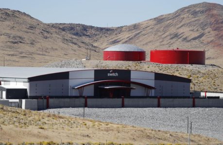 California’s growing shadow looms over Nevada’s midterms