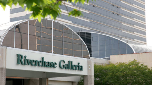 Mall shooting suspect apprehended days after police shoot and kill wrong man: Officials