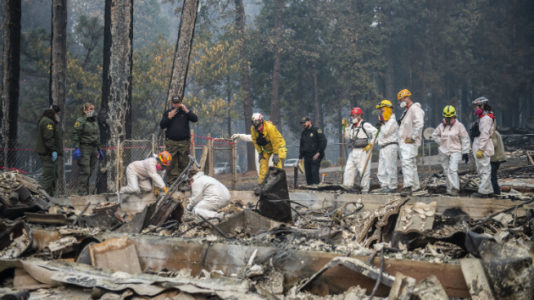 California wildfires leave 80 dead, almost 1,000 missing