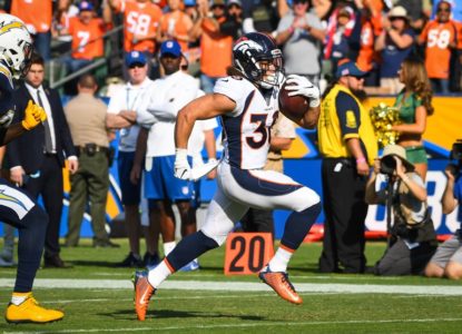 McManus’ FG as time expires lifts Broncos over Chargers