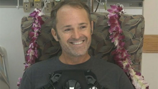 Pilot whose plane crashed near Honolulu credits good Samaritan who jumped into water to save him