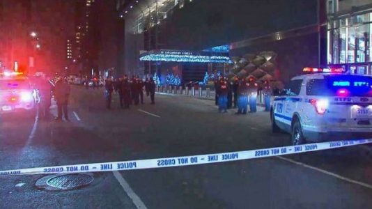 Time Warner Center, including CNN, evacuated due to bomb threat