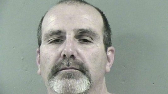 Inmate steals prison van, honks goodbye to fiancee as he escapes from custody