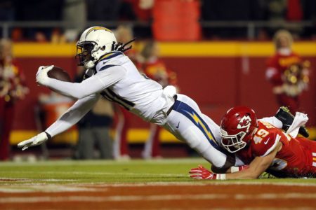 Rivers leads Chargers to last-second comeback win over KC