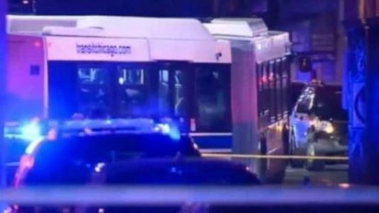 Two Chicago police officers hit, killed by train while chasing suspected gunman: ‘No words to express our grief’