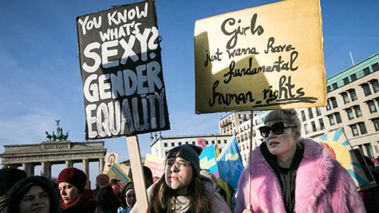 Women’s March 2019: Thousands of protesters across US rally amid controversy over anti-Semitisms amid controversy