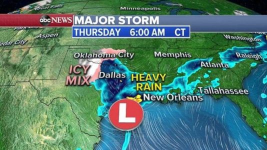 Flooding rain possible as storm moves into Gulf Coast