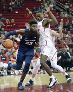 Utah State edges Fresno State in battle for 2nd in MWC