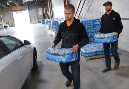 Probe faults city for how it communicated water problem