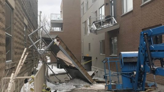 Utah couple, 5 children injured when home balcony collapses