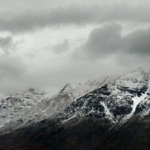 Man stuck on avalanche deposit on Utah’s Mount Timpanogos