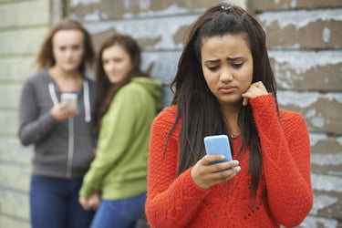 Girls report more harassment amid rise in US cyberbullying