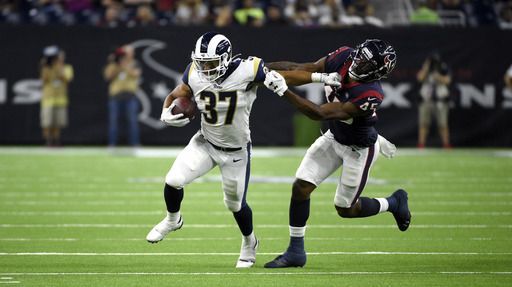 Wolford throws 2 TD passes in Rams’ 22-10 win over Texans