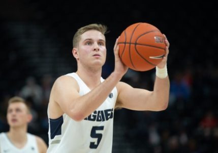 No. 15 Utah State rallies from 19-point deficit to beat LSU