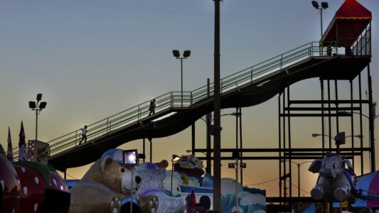 Utah woman sues Mississippi fair over super slide injury