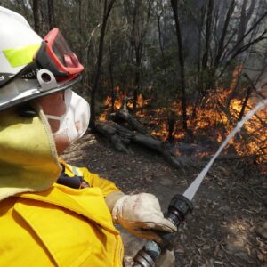 Utah firefighters in Australia assisting brush fire battle