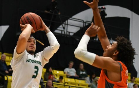 Utah Valley edges UT Rio Grande Valley 72-70