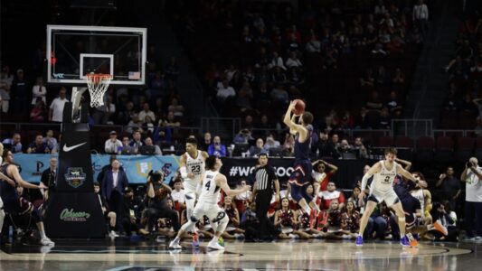 Saint Mary’s slips past No. 14 BYU 51-50 in WCC semifinals