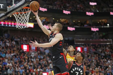 Ibaka helps Raptors edge Jazz 101-92