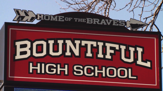 Native American groups urge change for Utah school team