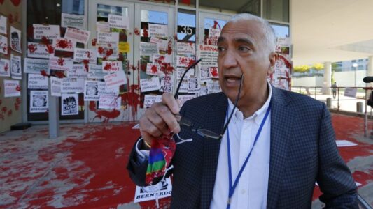 Prosecutor who declined to charge officers proposes reforms