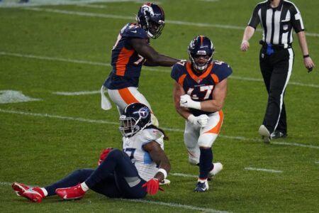 Gostkowski finally delivers in Titans’ 16-14 win at Denver