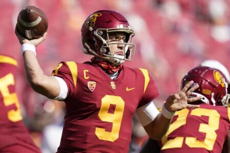 Despite late heroics, No. 20 USC expects more from offense