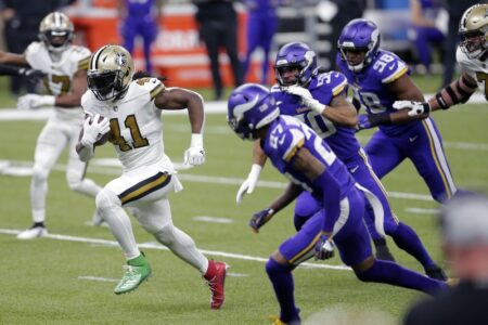 Kamara’s 6 TDs tie NFL record; Saints beat Vikings 52-33