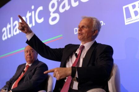 US approves new airline from JetBlue founder