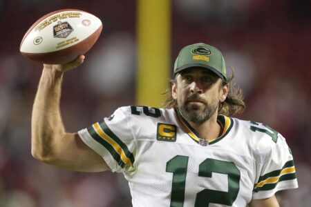 Rodgers rallies Packers past 49ers 30-28