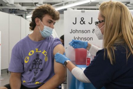 Texas order reflects growing GOP vaccine mandates hostility
