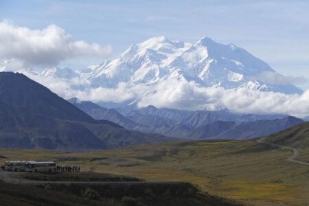 Utah doctor accused of lying for Denali helicopter rescue