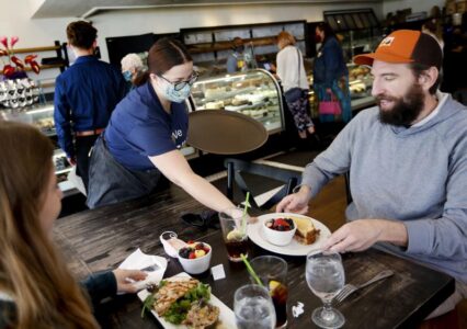 Labor shortage tough on employers, boon for job seekers