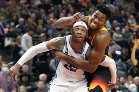 Sacramento takes on Utah, aims to end 3-game skid